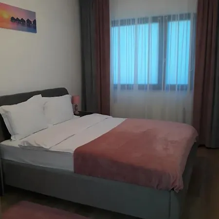 Апартаменти Esthetic Apartament *
