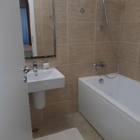 Esthetic Apartament Апартаменти Брашов