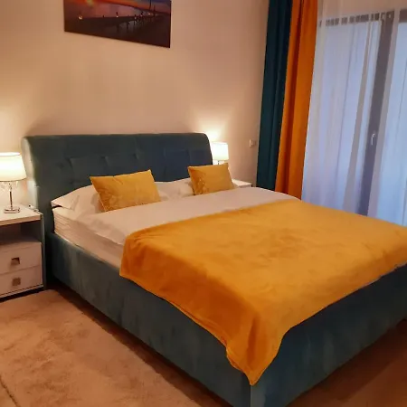 Esthetic Apartament Апартаменти